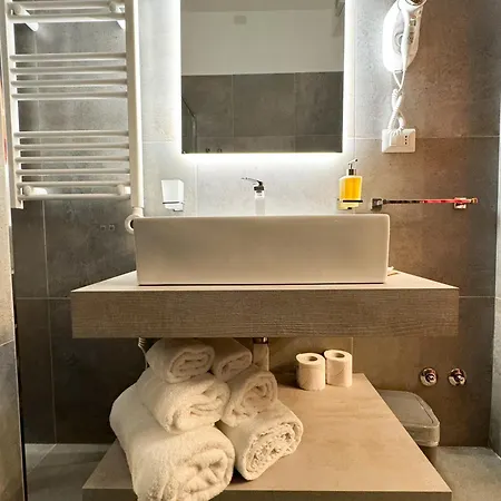 Konukevi Diamond Vatican 4*