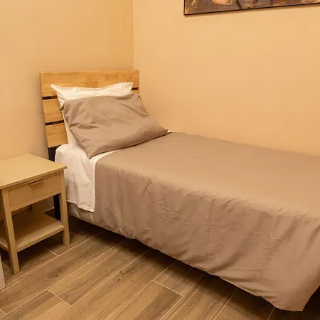 Diamond Vatican Konukevi Roma